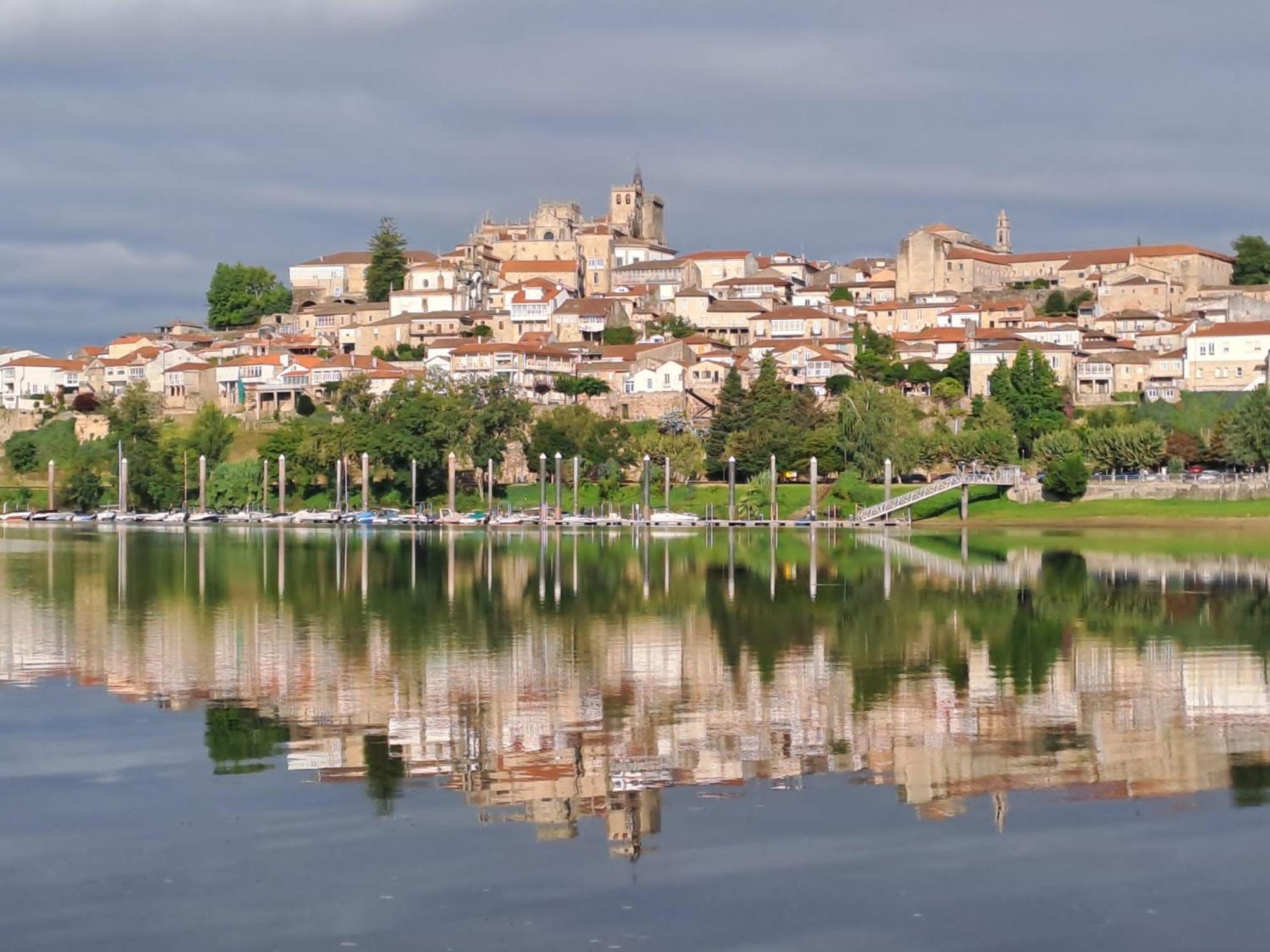 Casita A Estrenar En Finca Con Rio Proxima A Tui, Gondomar Y Portugal. Экстерьер фото
