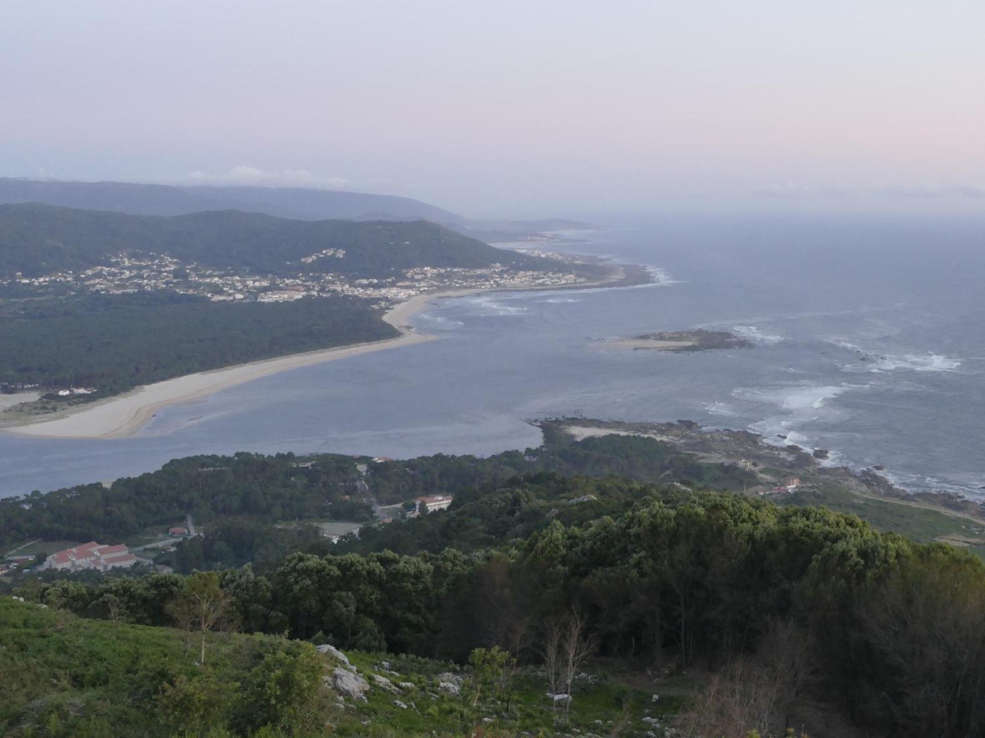 Casita A Estrenar En Finca Con Rio Proxima A Tui, Gondomar Y Portugal. Экстерьер фото