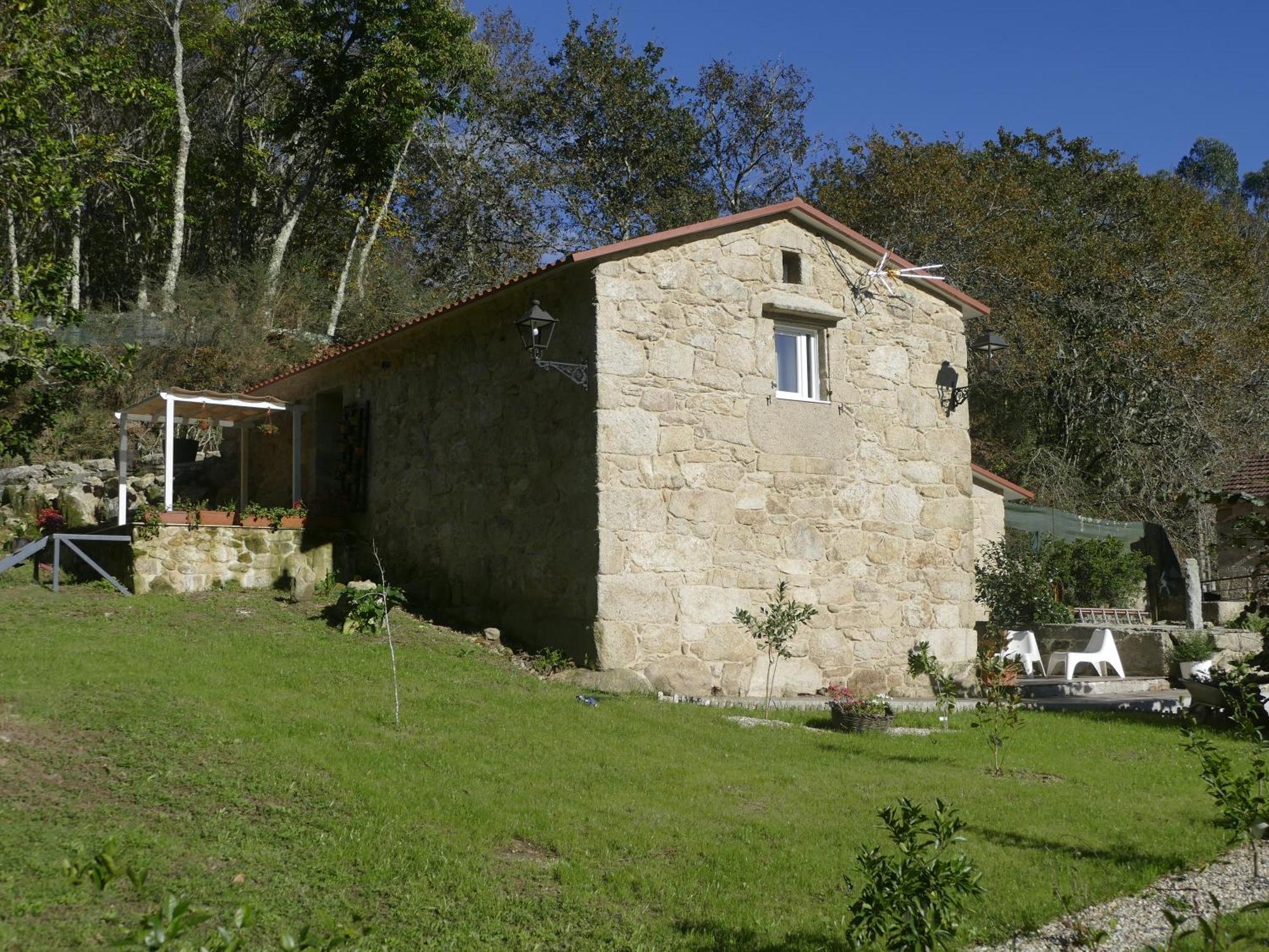 Casita A Estrenar En Finca Con Rio Proxima A Tui, Gondomar Y Portugal. Экстерьер фото